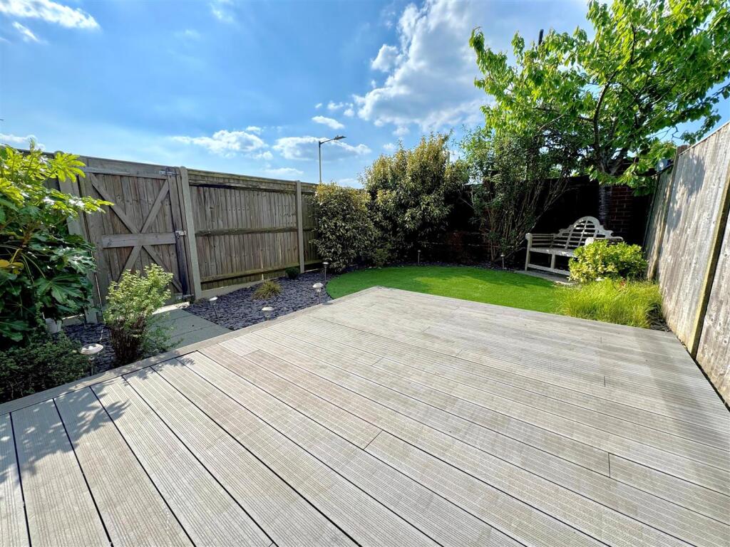 garden 2.jpg