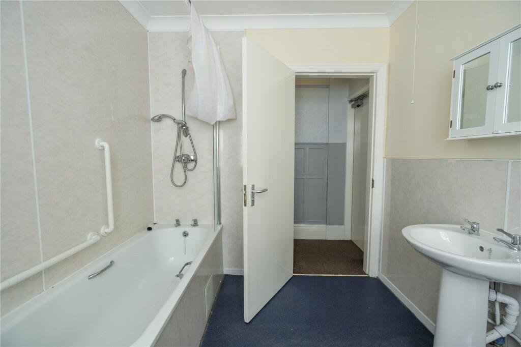 Bathroom (2)