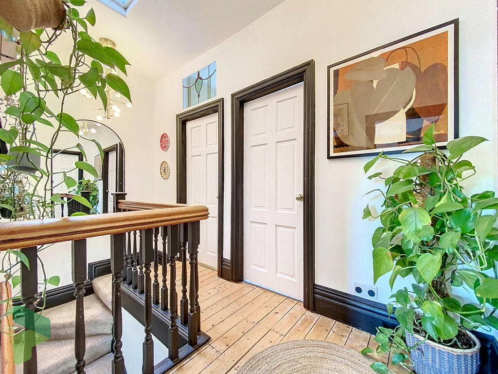 First Floor Landi...