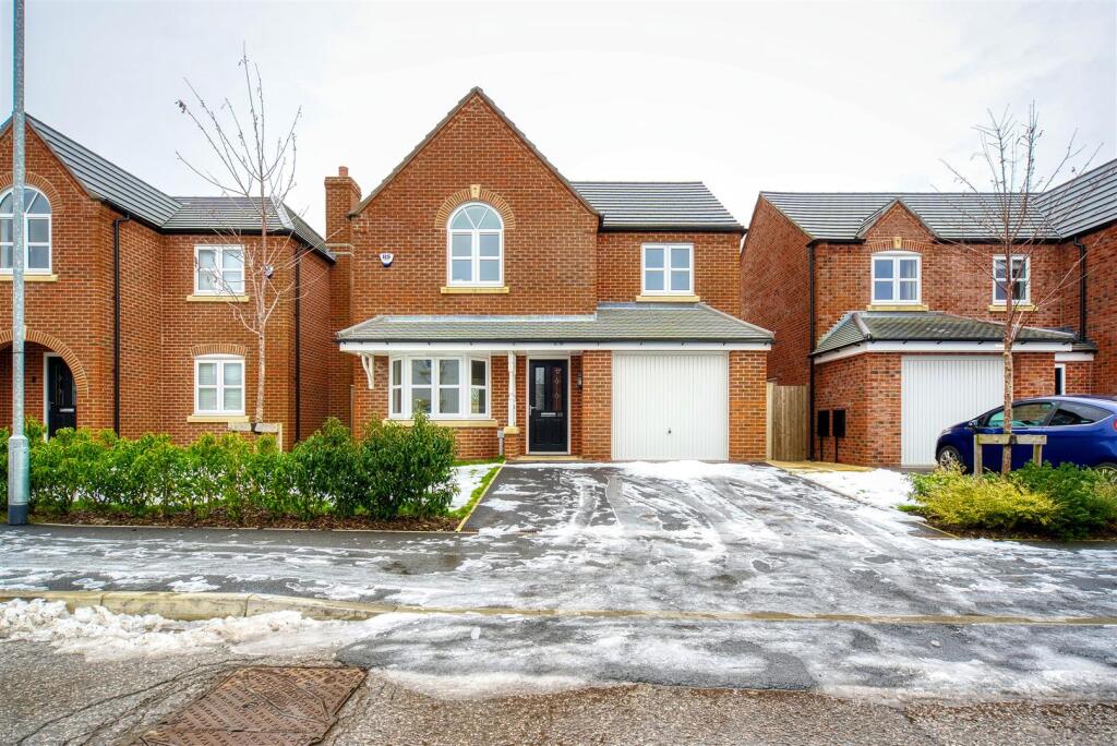 29 slater crescent upholland wn8 0bw-6.jpg