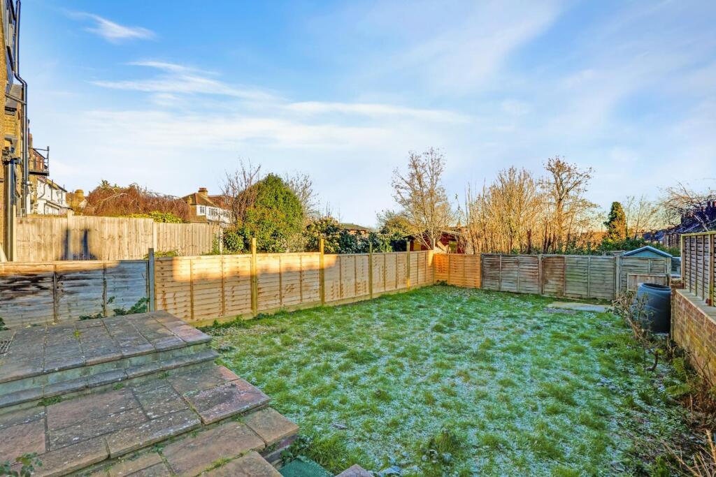 14-bfb4JHPropWorld - 4 Neiderwald Road19.jpg