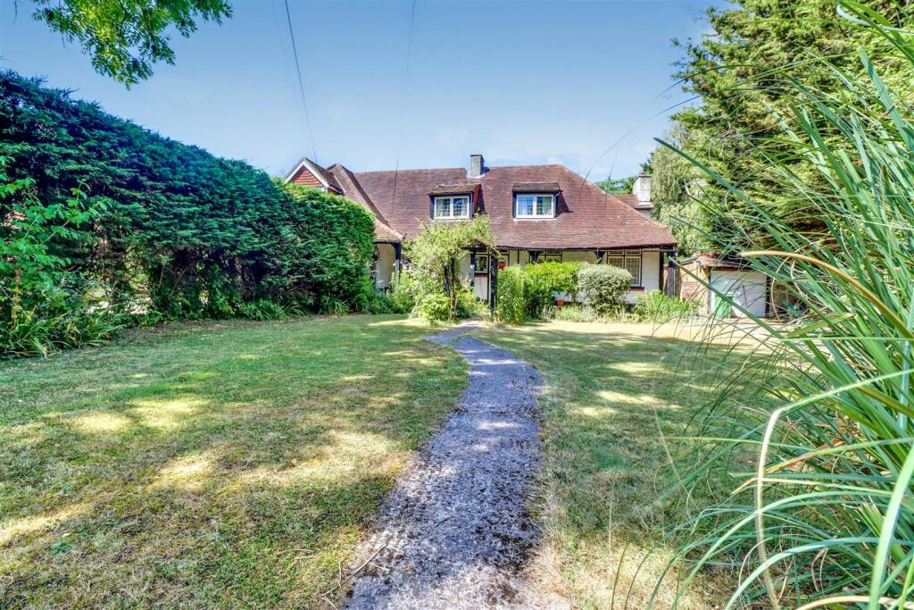 87 SOUTHEND ROAD-24.jpg