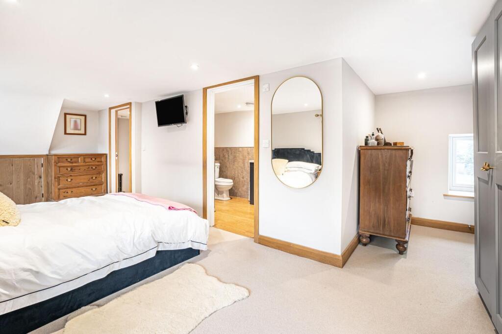 Barleymow, The Green