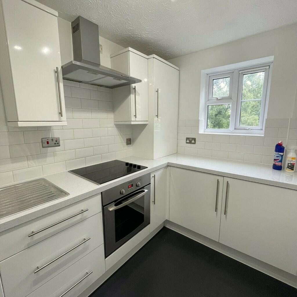 Kitchen window area