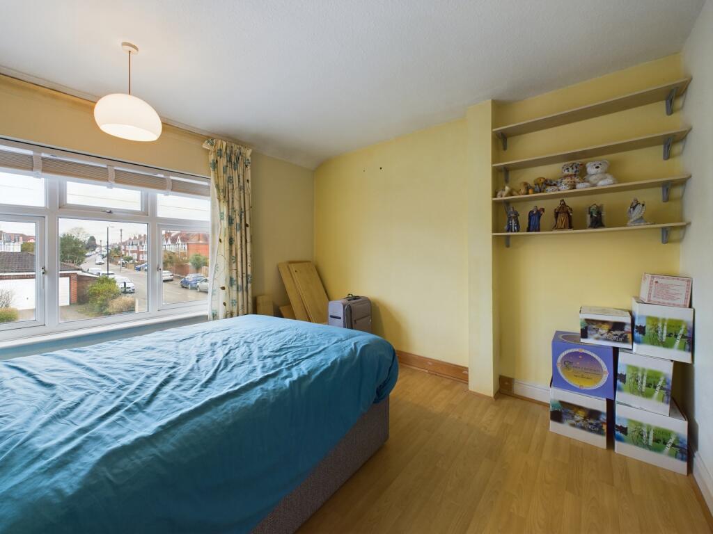 CAM05192G0-PR0004-STILL014