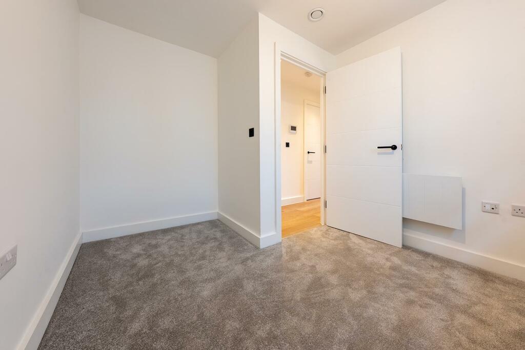Flat 4 Reside-8.jpg