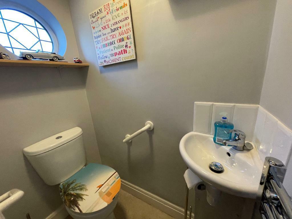 GF WC