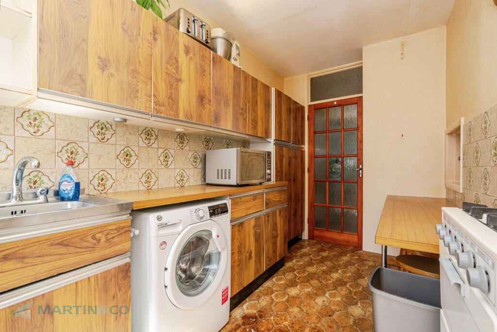 gu228dg-jwp-dsc00...