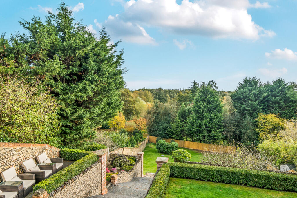 1373662-2-6900d0d...