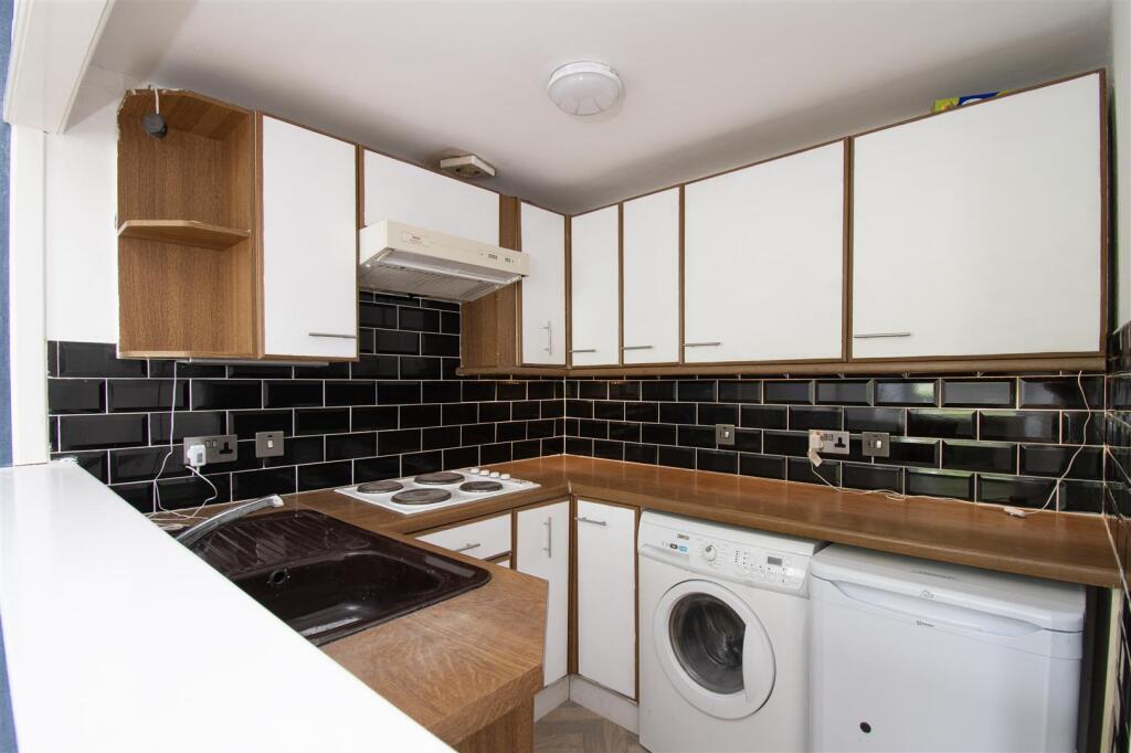 kitchen (1).jpg