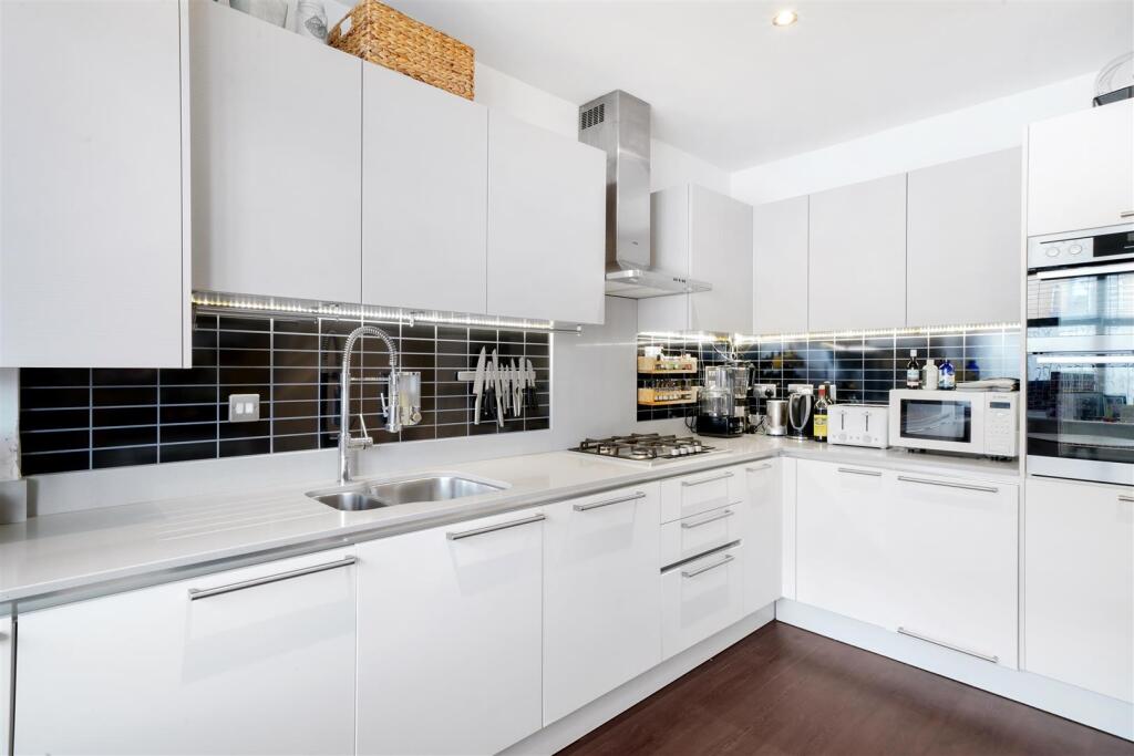 24 Inglis Way - m77fBH70NBaZaN0hlBov.jpg