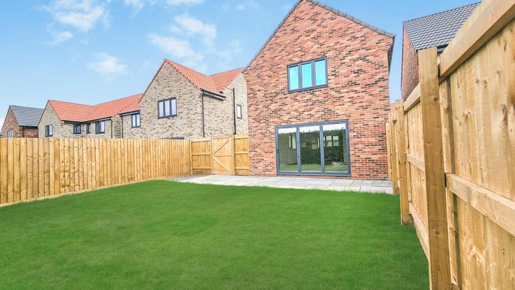 12 Magnum Plum Way rear shot 3.jpg