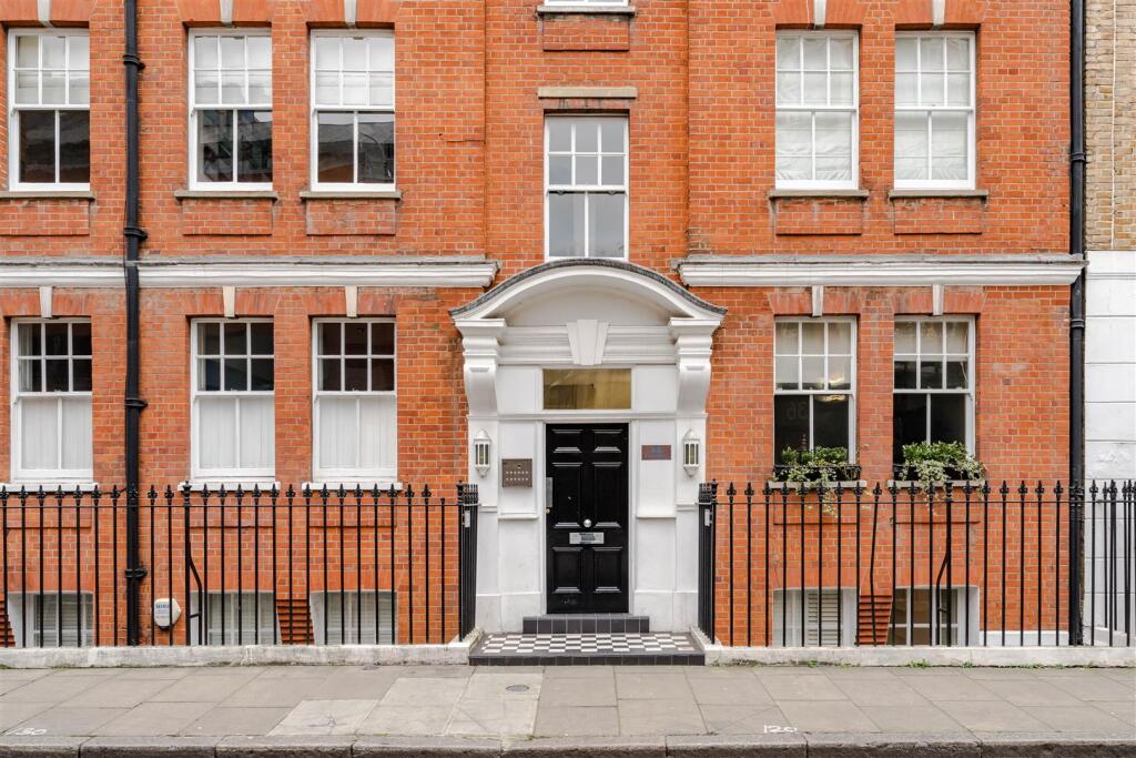 3 Lyon House-9.jpg