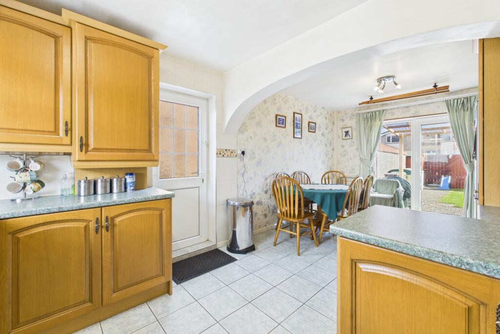 CAM03162G0-PR0303-STILL017