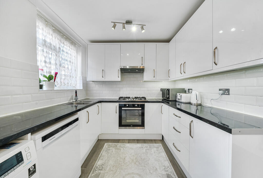 1349879-11-68c007...