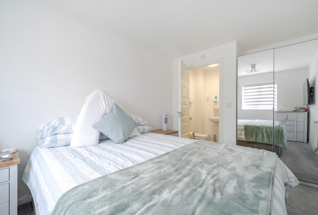 1302525-17-6839bd...