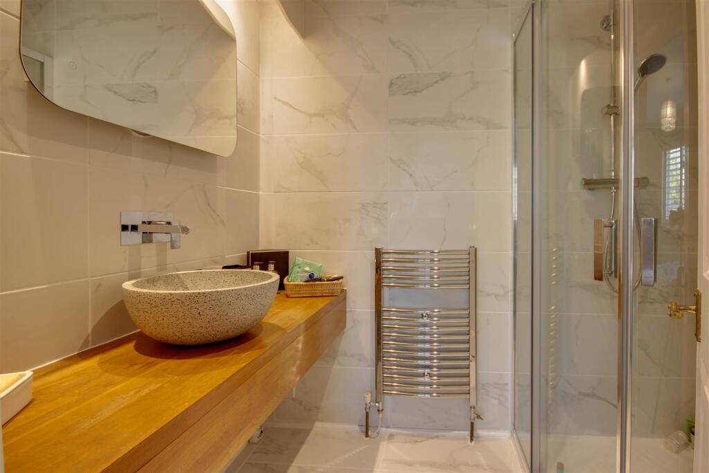 En-Suite Shower Room