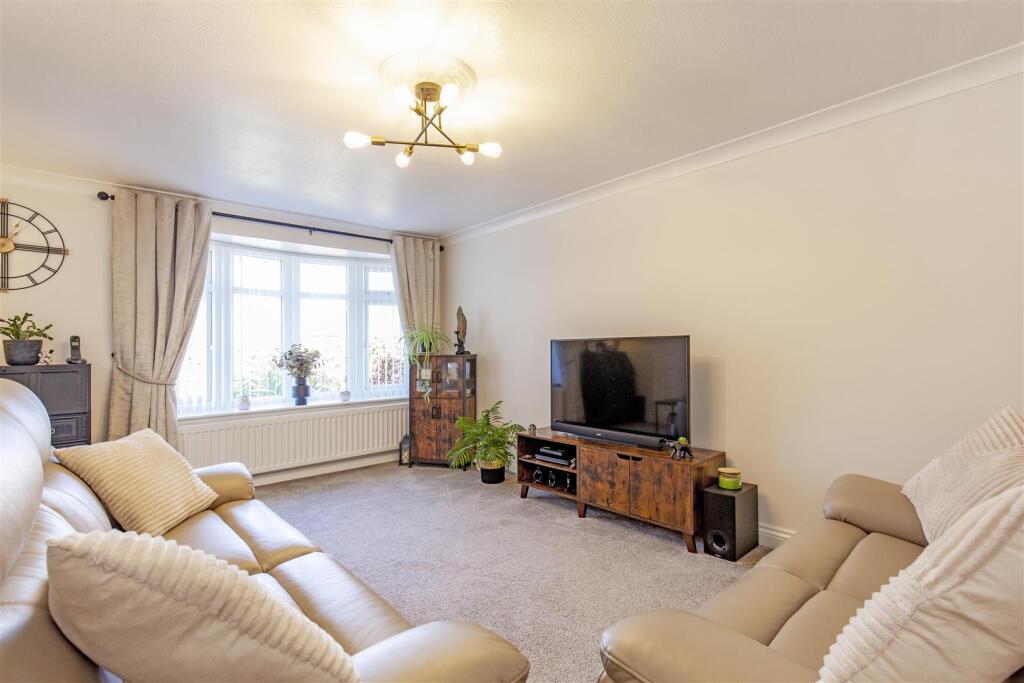 Reception Room-2.jpg