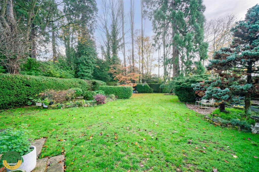 Rear Garden 4.jpg
