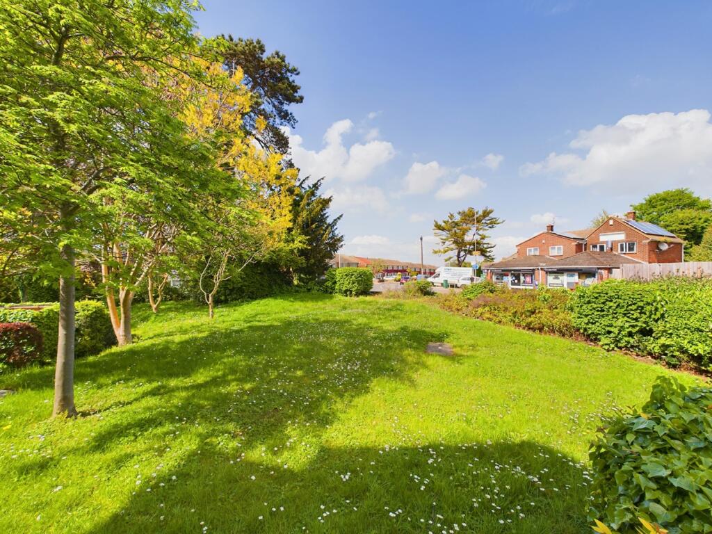 CAM01543G0-PR0027-STILL011