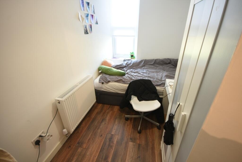 5 Claremont Road photos3
