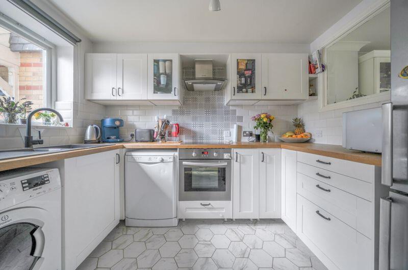 Kitchen shot 2