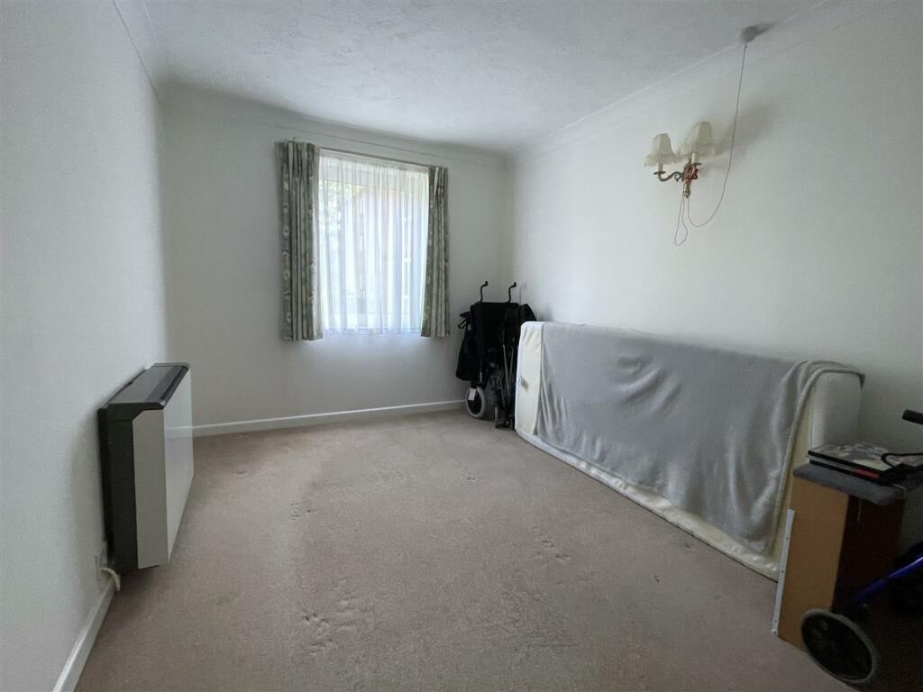 Bedroom.jpg