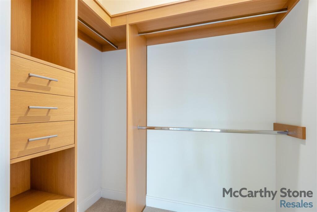 8668183-interior11.jpg