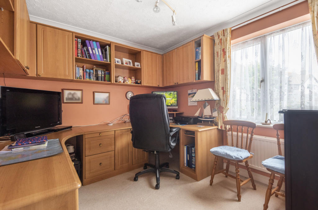 Bedroom/Study
