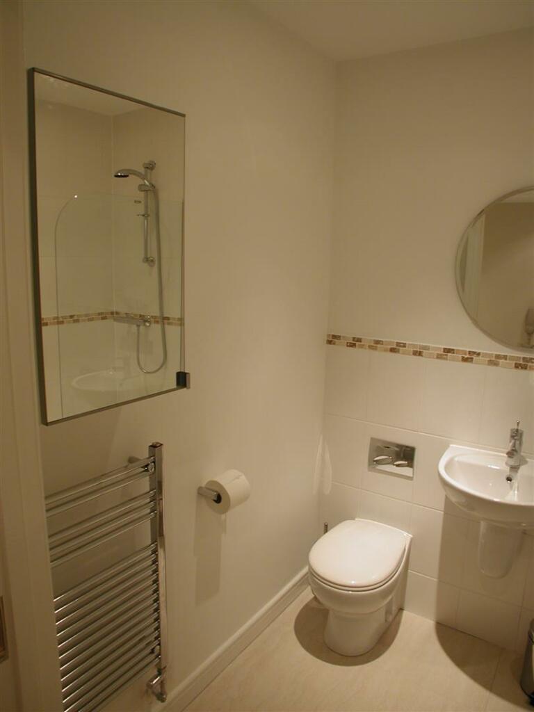 BATHROOM/W.C
