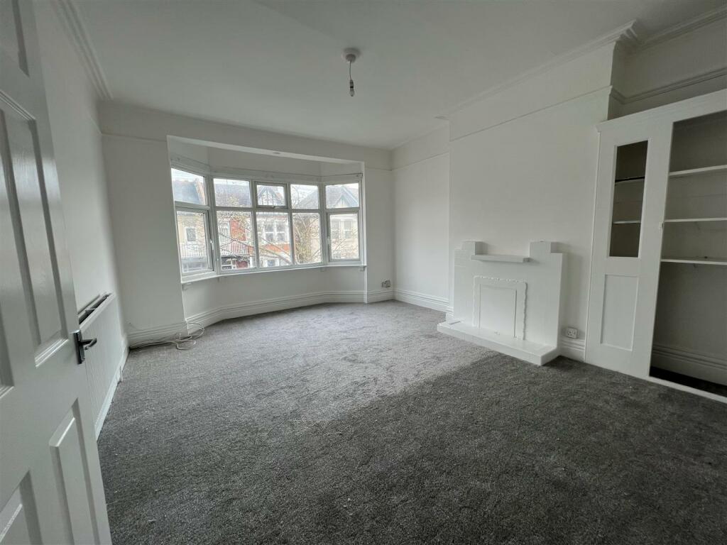 Living Room.jpg