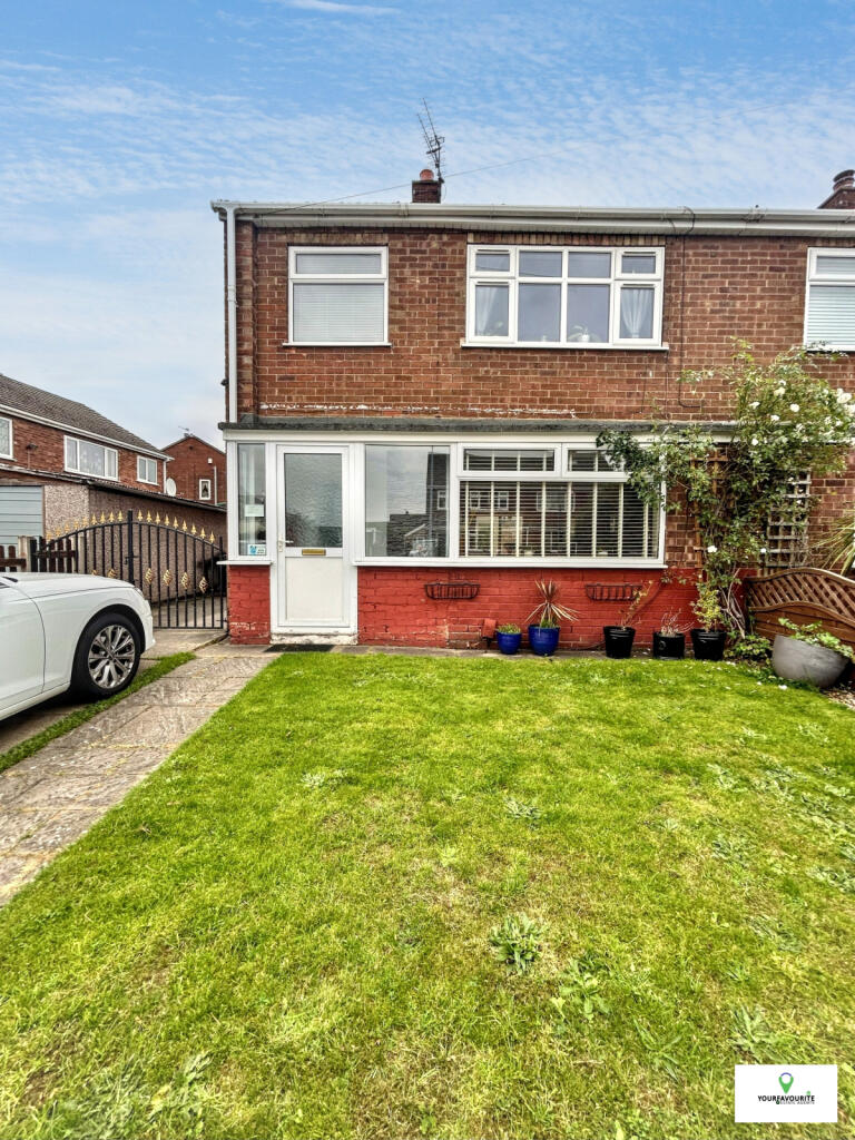 Reduced *** Large 3 bed semi-detached house for s