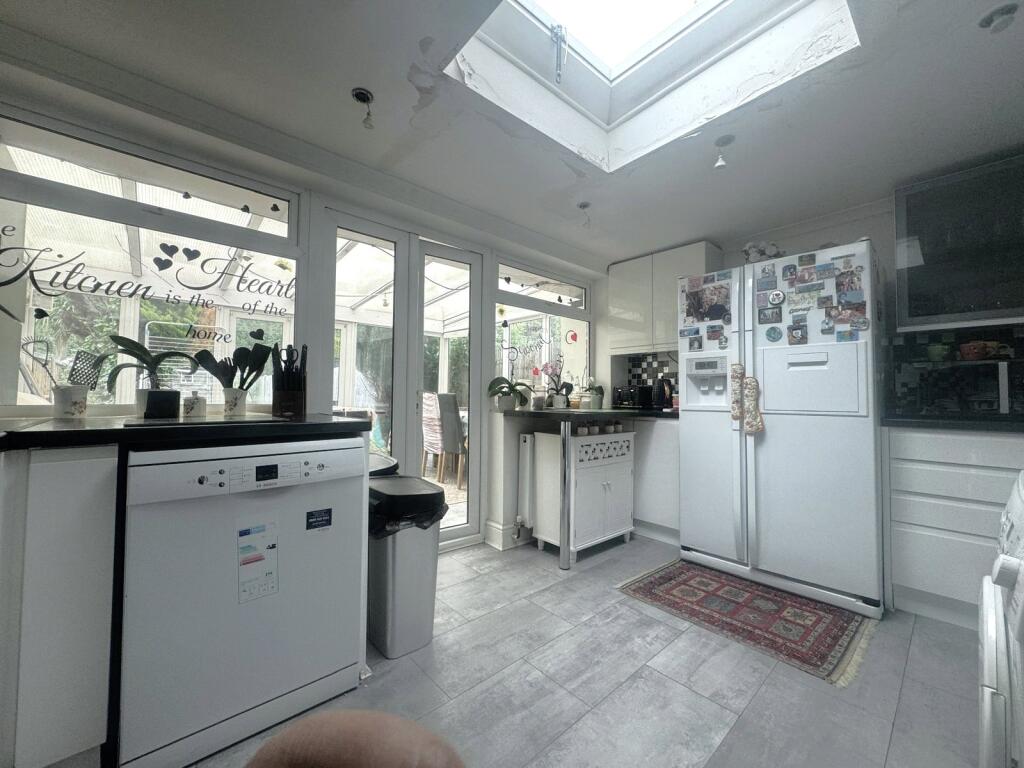 Kitchen (2)