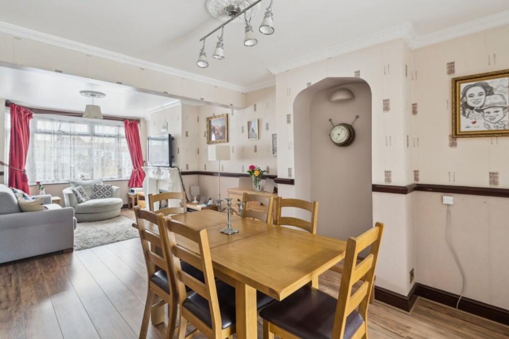 Living/Dining Room