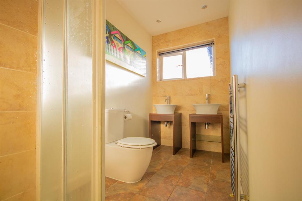 EN-SUITE SHOWER ROOM TO BEDROOM ONE
