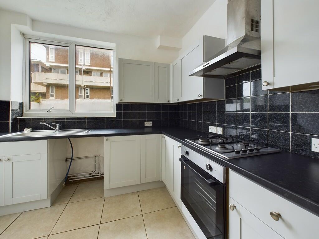 CAM03974G0-PR0034...