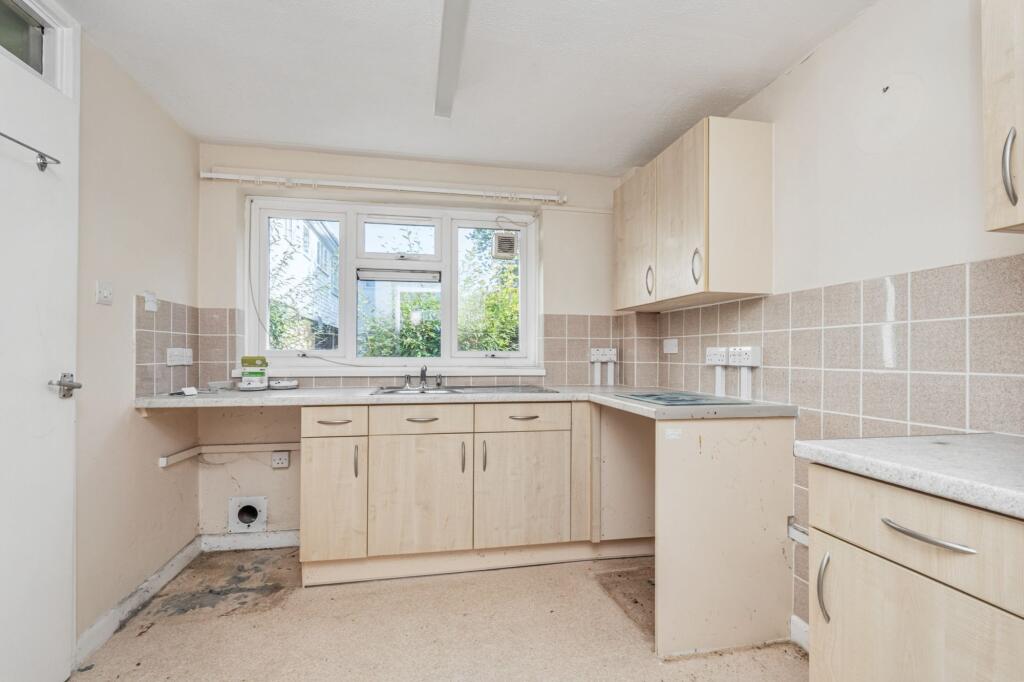 101 Aysgarth, Bracknell, Berkshire, RG12 8SF