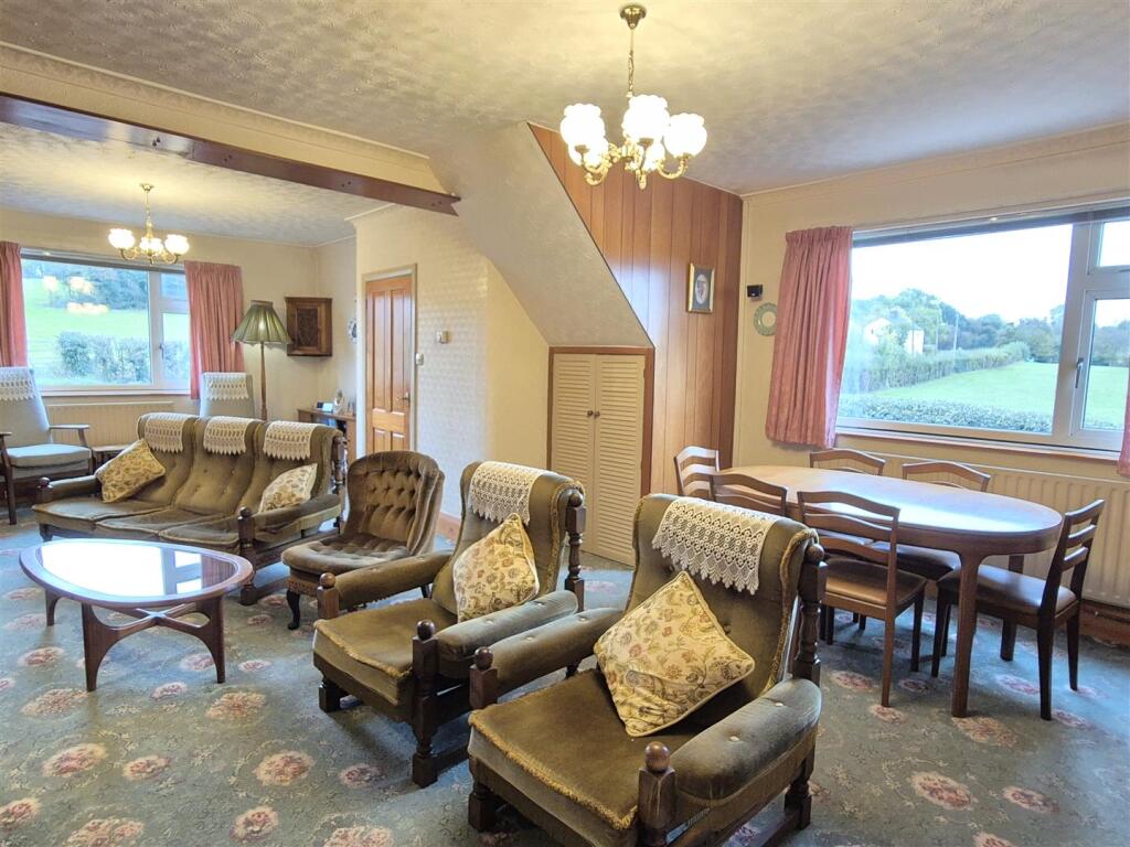 Lounge/Diner