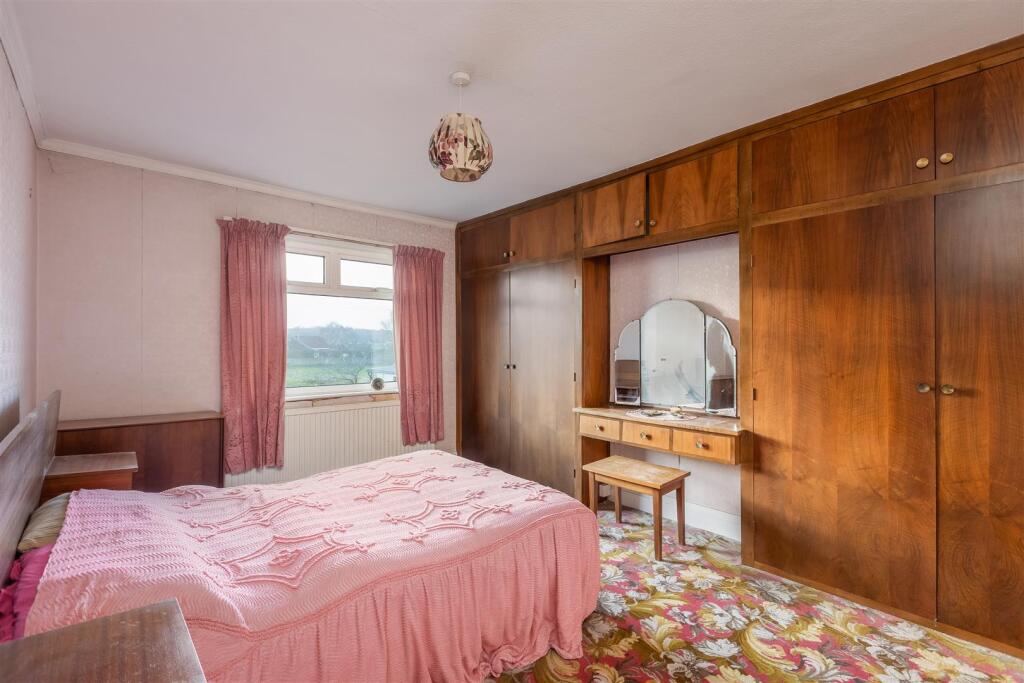 The Avenue 27 Bedroom 2-1.jpg
