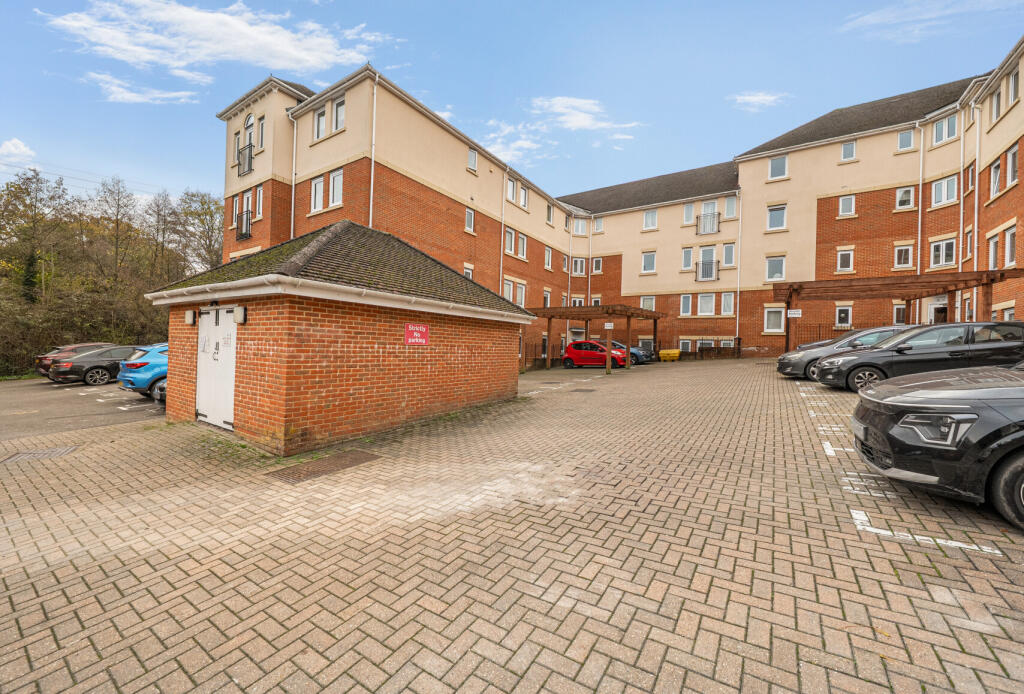 1382668-17-691c8a...