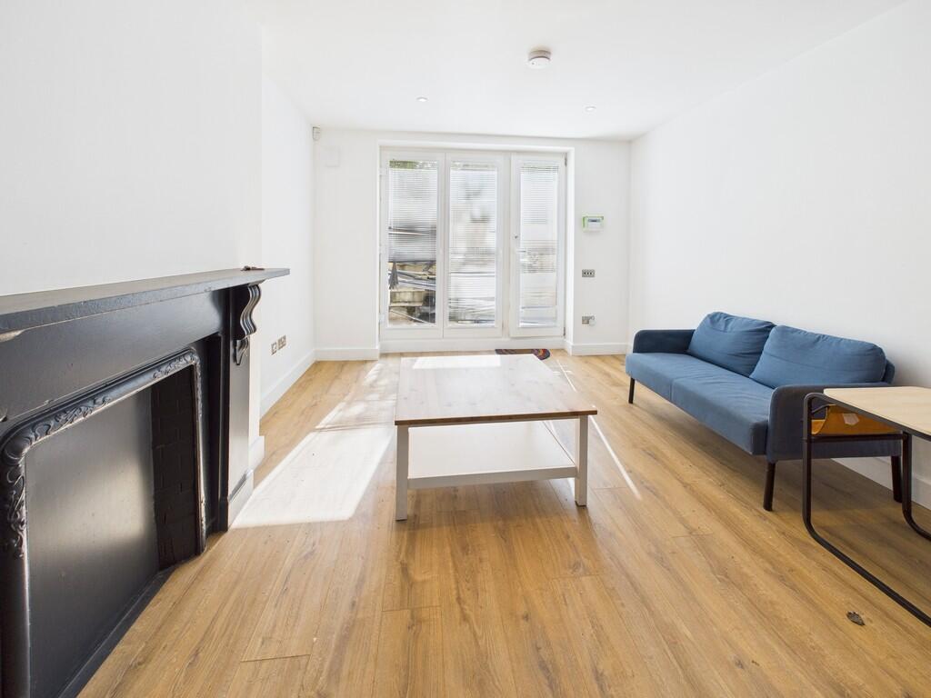 CAM03987G0-PR0213...