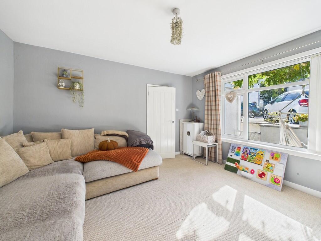 CAM02089G0-PR0575...