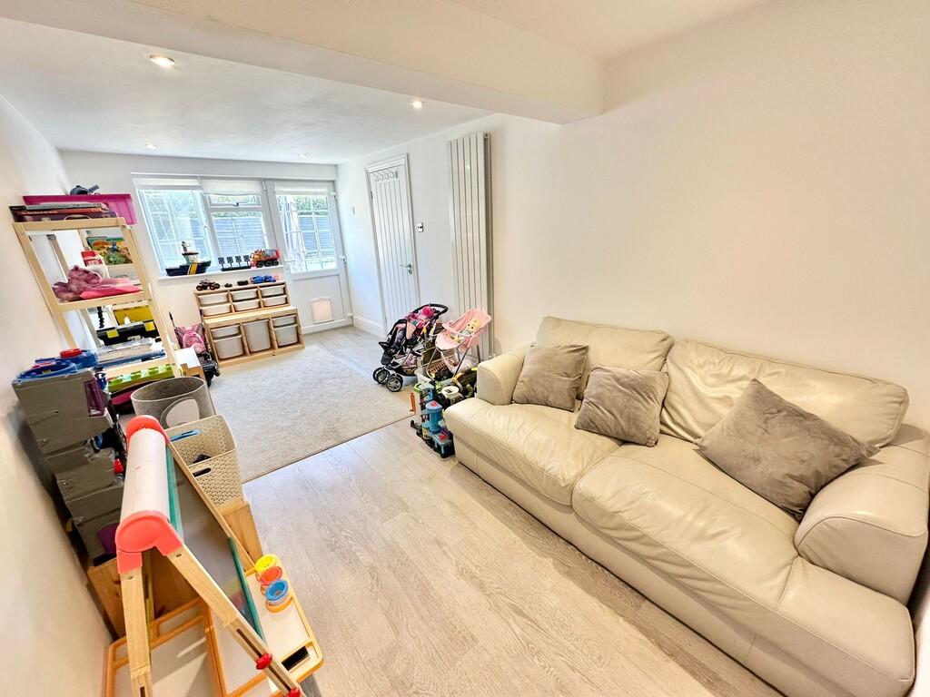 IMG-20250630-WA00...