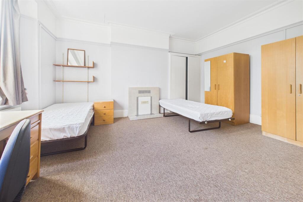 121 Redland Road, Redland, Bristol, BS6 6QX | Free