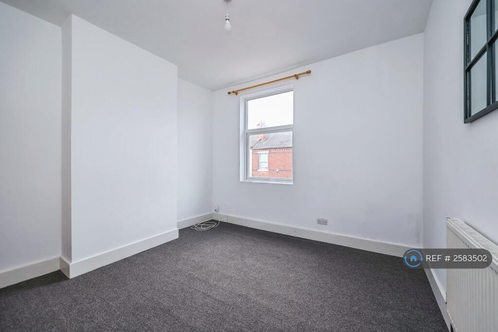 Front Bedroom 