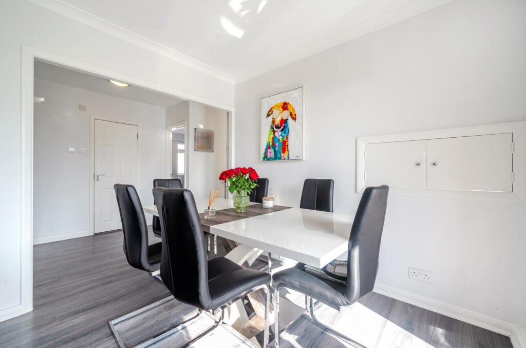 Davidson Frost-Wellings, DFW, White House Drive, L