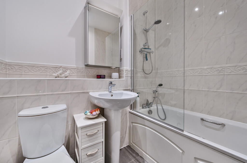 1312789-12-685580...