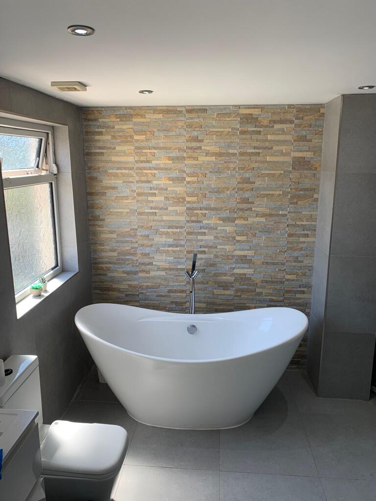 Edb4e14c-941b-4075-ad40-c5e6e6222edf