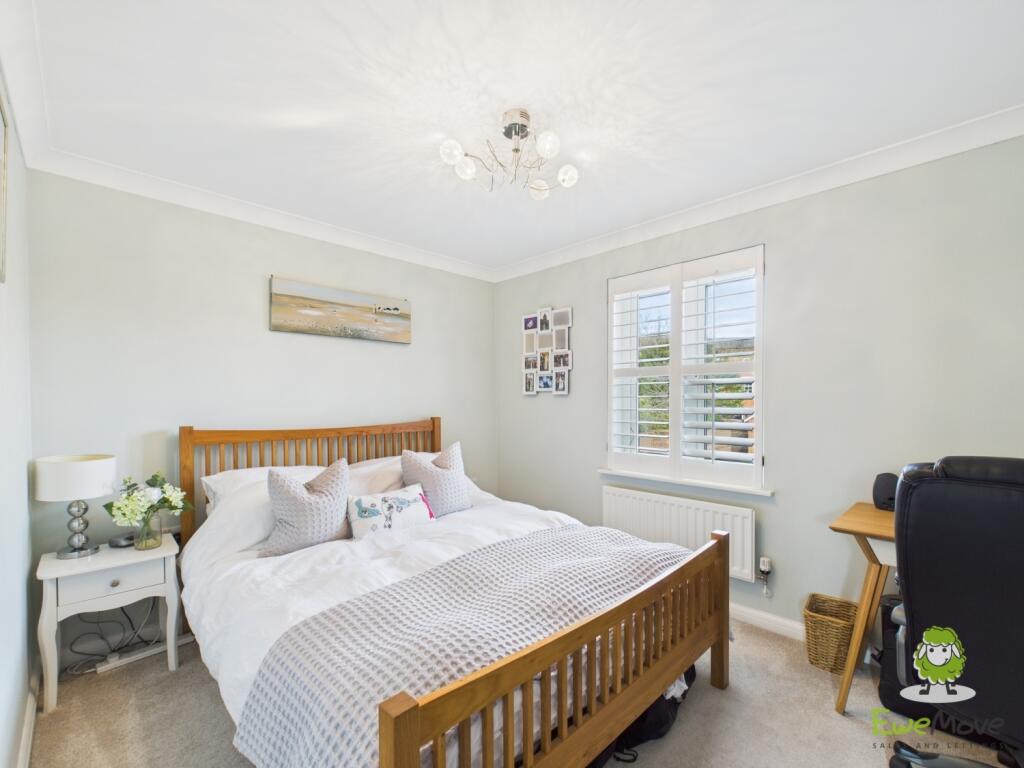 CAM03778G0-PR0181-STILL002