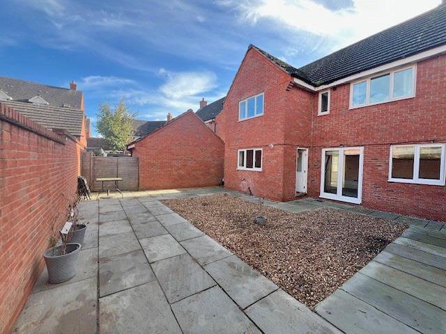 7 Woodleigh garden 2.jpg